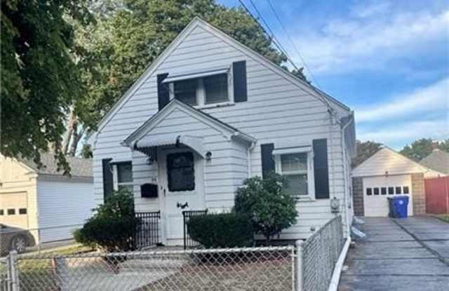 39 Hillview Avenue Gallery 2