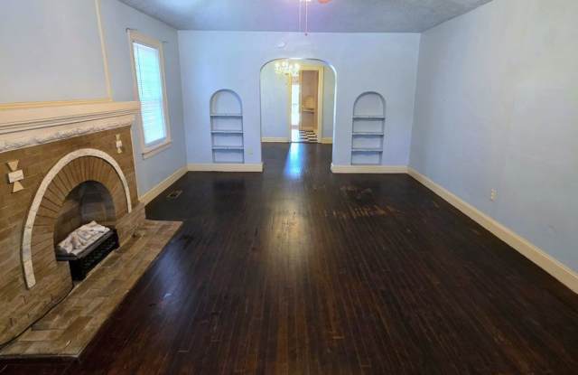 3 Bed, 1 Bath Home in NW OKC Close to Plaza District Gallery 4