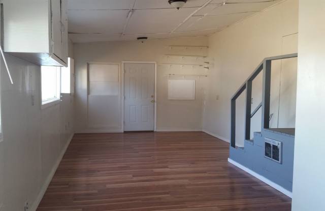 4309 Lincoln Gallery 4