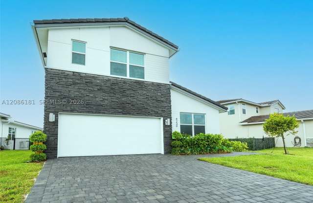 4230 Rosa Dr Gallery 1