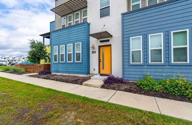 Beautiful 2 bedroom, 2.5 bathroom home in Southeast Austin!!! photos photos
