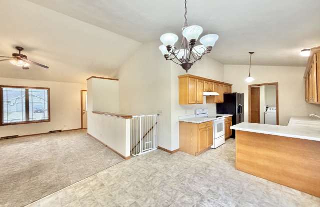 2402 Stonefield Lane - 1 Gallery 2