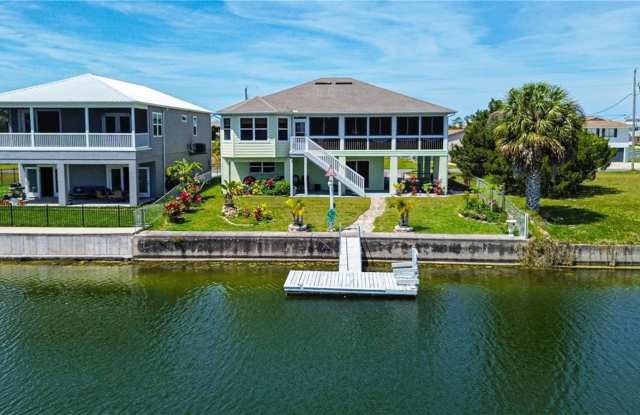 3380 POINSETTIA Drive Gallery 3