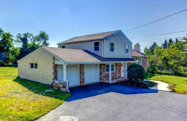 1483 ROMANSVILLE RD Gallery 2