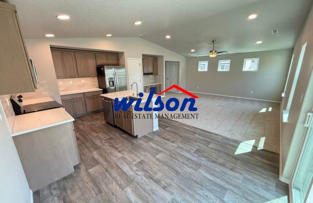 REST OF AUGUST FREE!! Stunning New 3BR/2.5BA with 2 Car Garage Townhouse! photos photos