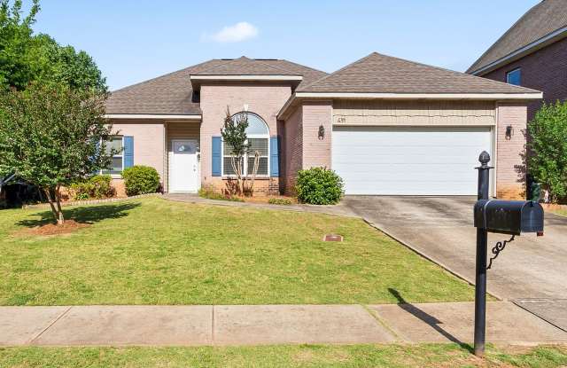 3/2, fenced in backyard, heart of Auburn! photos photos 3/2, fenced in backyard, heart of Auburn! photos photos
