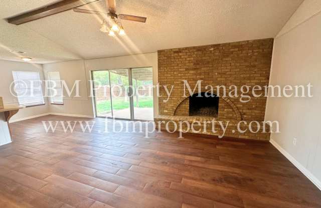 1708 Meadow Lane Gallery 4