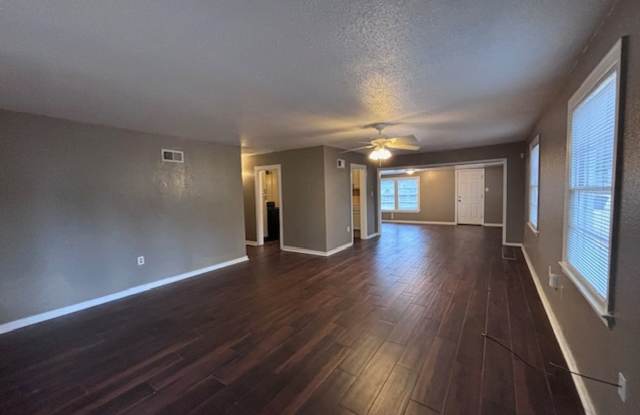 Nice 3 bedroom 2 bath home in Baton Rouge, La. Gallery 4