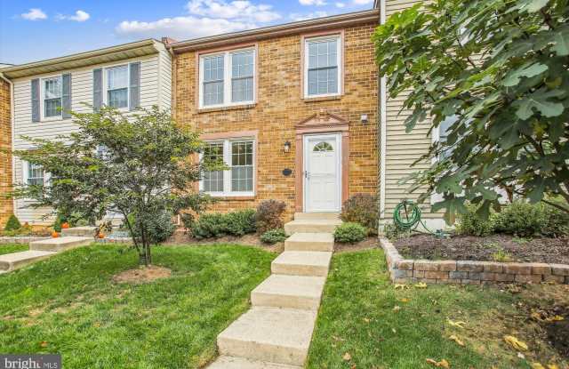5519 WHITFIELD COURT - 5519 Whitfield Court, Fairfax Station, VA 22032