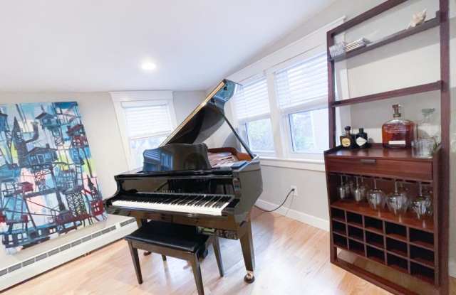 83 Rockridge Rd. Gallery 1