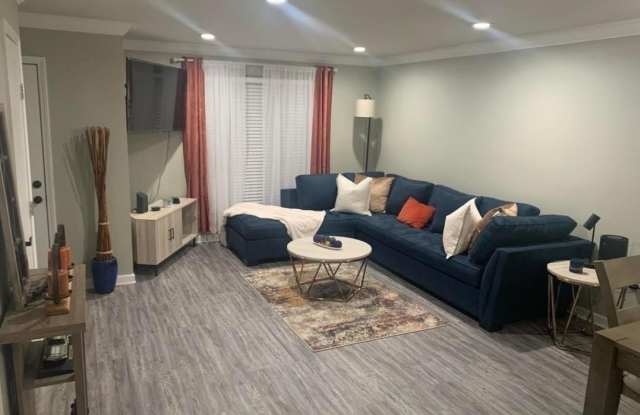 13005 Briar Hollow Ave photos photos