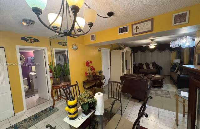 4152 Inverrary Dr photos photos
