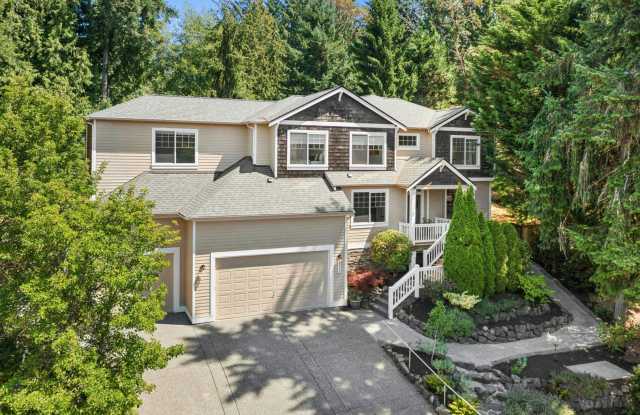 Immaculate 4 Bedroom Home Close to Schools photos photos