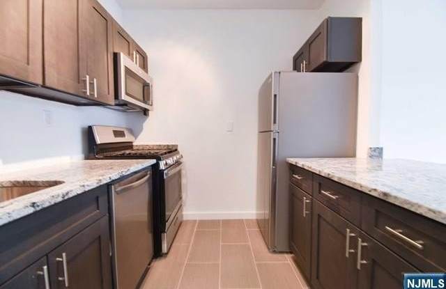 100 Evergreen Place 3F photos photos