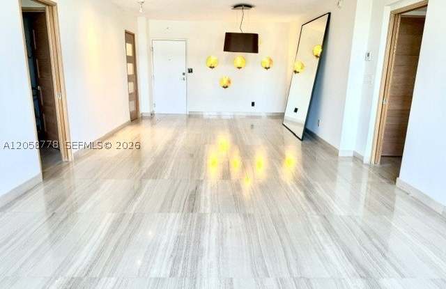 90 Edgewater Dr Gallery 4