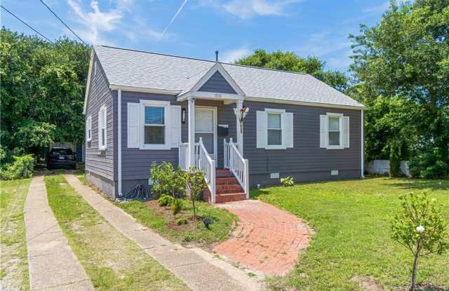 1933 E Ocean View Avenue photos photos