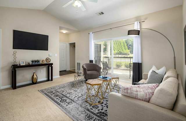 Abberly Woods Apartment Homes Gallery 2