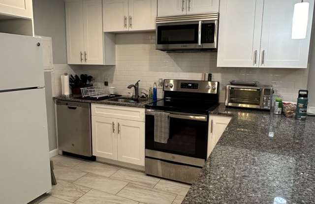 NO FEE, Renovated Massive Oak Square Apt in Brightonw Pool, Parking, Heat and Hot Water Included photos photos