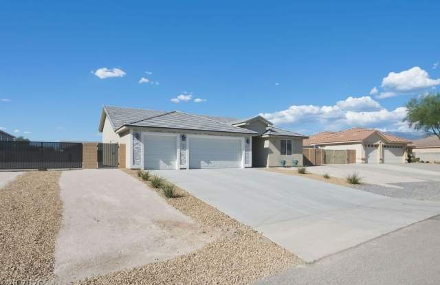 4930 E Ridgewood Drive Gallery 2