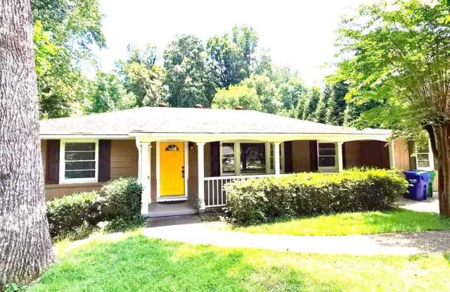 3022 Templewood Drive NE Gallery 1