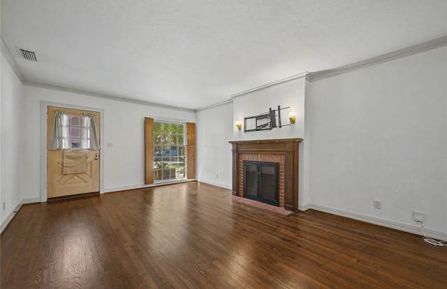 6047 Martel Avenue Gallery 4