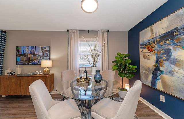 The Fairways at Valle Vista Apartment Homes Gallery 2