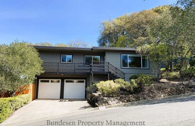 77 Sunny Hill Drive, Petaluma CA 94952 photos photos