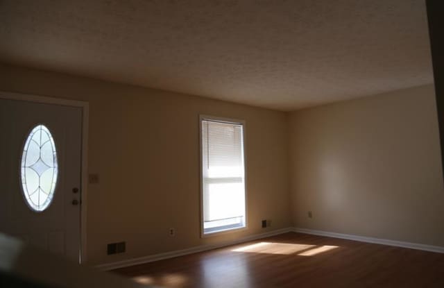 381 Amberwood Drive NW Gallery 4
