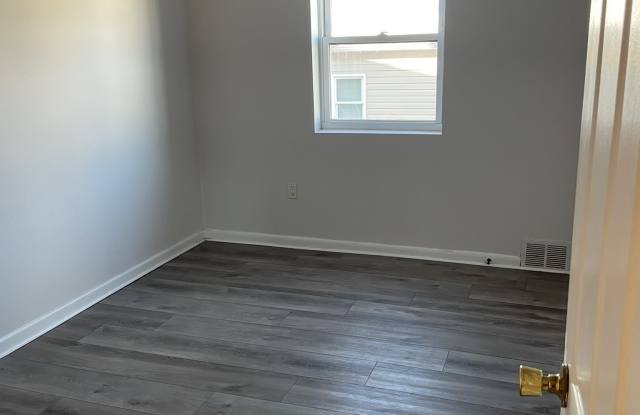 116 3rd Avenue - 116 3rd Avenue, Broomall, PA 19008