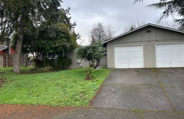 1739 Rainbow Loop - 1739 Rainbow Loop, Springfield, OR 97477