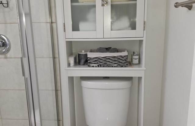 652 STUART Court unit: 1 - 652 Stuart Court, Herndon, VA 20170 652 STUART Court unit: 1 - 652 Stuart Court, Herndon, VA 20170