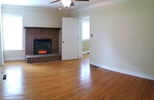 5543 Qualla Road Gallery 3