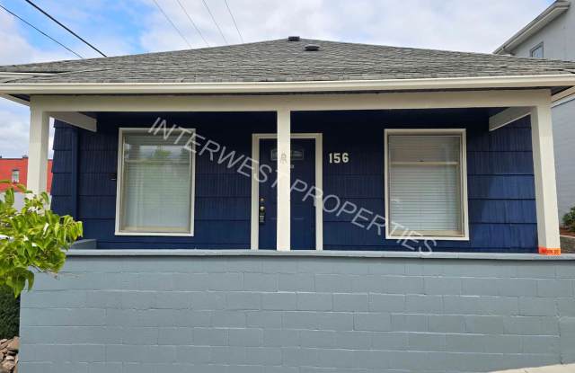 Recently Remodeled 2 Bd Home in Kalama with W/D Hookups! - 156 Elm Street, Kalama, WA 98625