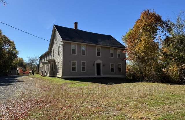 121 Bay Road - 2 photos photos