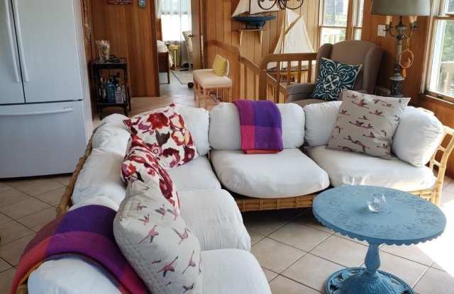 863 Evergreen Walk Gallery 3