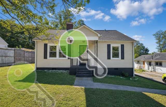 Charming 3-Bedroom Home with Bonus Room, Large Yard & Deck Gallery 1