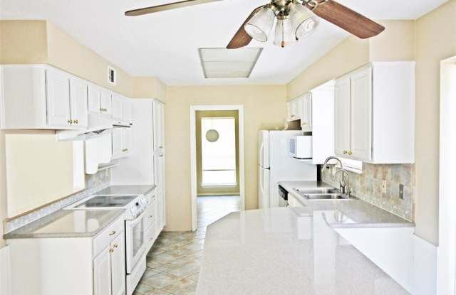 7611 Lacy Hill Drive Gallery 3