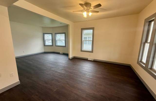 4 Bed 1.5 Bath Single Family Home in Wausau Gallery 3