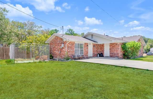 5438 Diaz Avenue - 5438 Diaz Avenue, Fort Worth, TX 76107