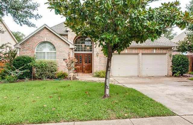 1109 Woodbriar Drive - 1109 Woodbriar Drive, Grapevine, TX 76051