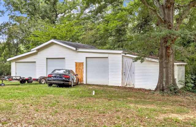 2794 LAKE HARBIN ROAD Gallery 4