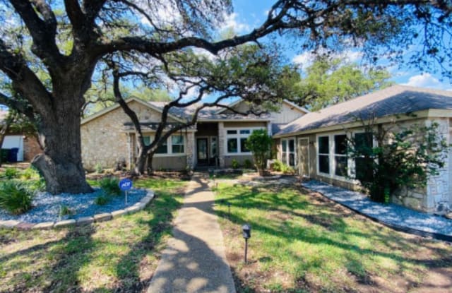 2015 Encino Valley St - 2015 Encino Valley Street, San Antonio, TX 78259