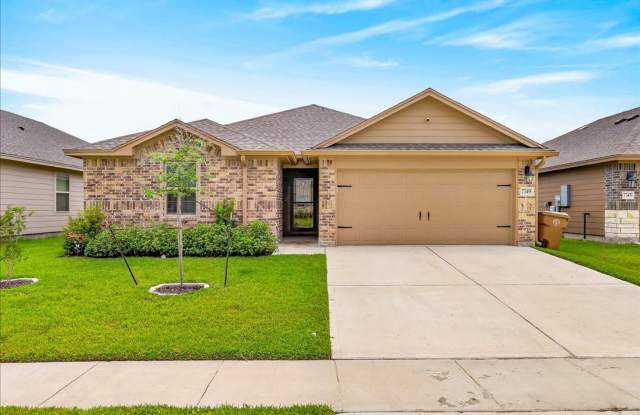 7749 Bronco Buster - 3/bedroom 2/bathroom - $2,150/month photos photos