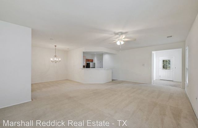 202 Bonham Loop Gallery 4