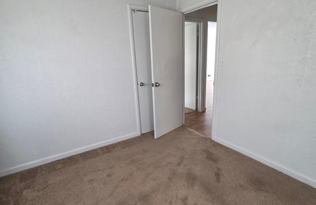 Charming 3 bed 1 bath! Gallery 3