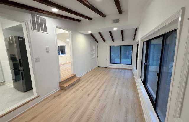 6048 RAMSHORN Place Gallery 4