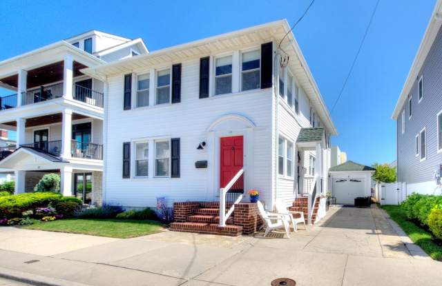 19 N Douglas Ave photos photos