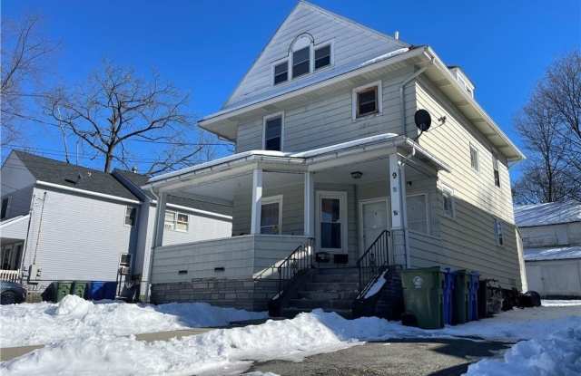 9 Maryland Avenue Gallery 3