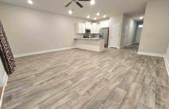 6012 Royal Port Ct Gallery 3