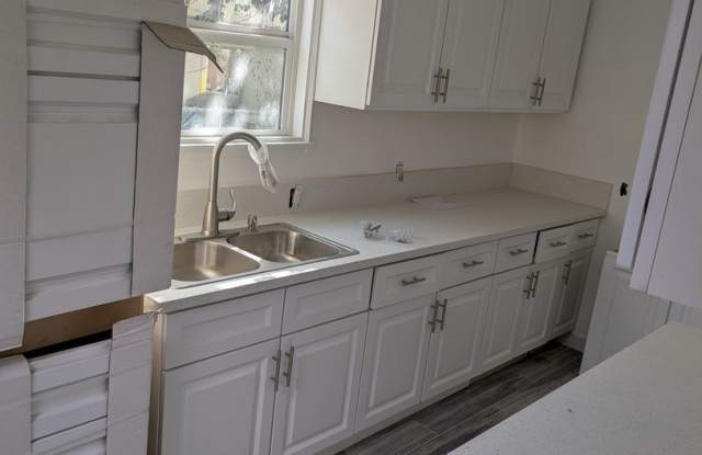 ☀️Newly Remodeled1 Bed / 1 Bath Apartment Unit – Great Layout photos photos